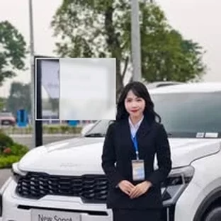 Kia Bạch Đằng - Hoạt động giới thiệu xe và tư vấn trực tiếp.